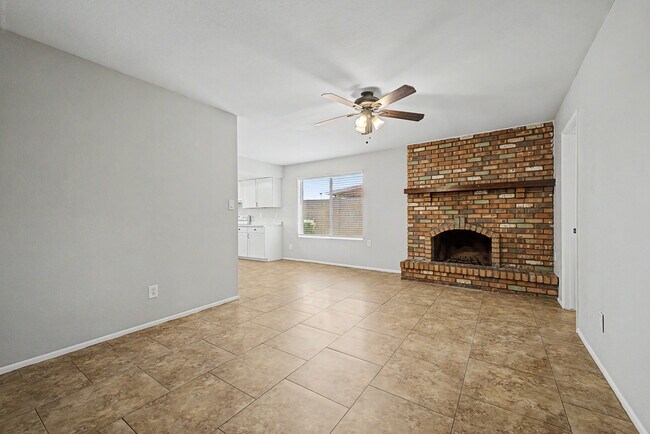Foto del edificio - 3223 E Emerald Cir