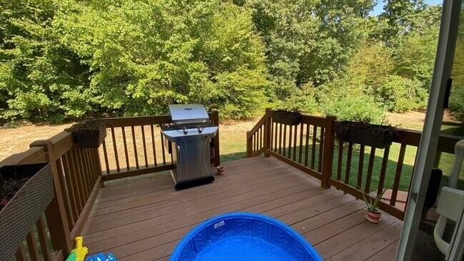 Foto del edificio - 73 Zain Cir