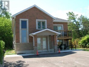 Building Photo - 332 Coastline Dr