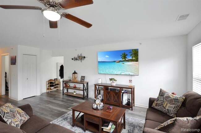 Foto del edificio - 8425 Williamstown Dr