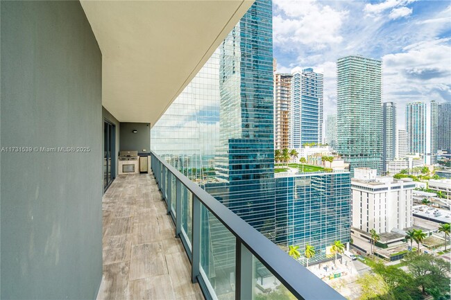 Foto del edificio - 1451 Brickell Ave