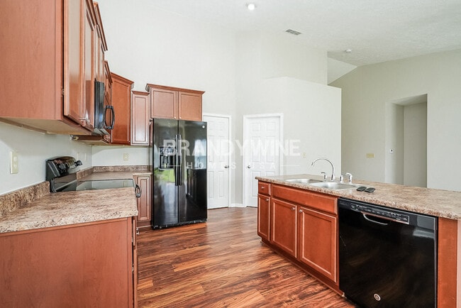 Foto del edificio - 877 Blue Ash Trail