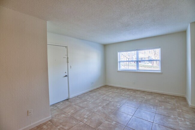 Foto del edificio - 409 N Gadsden St