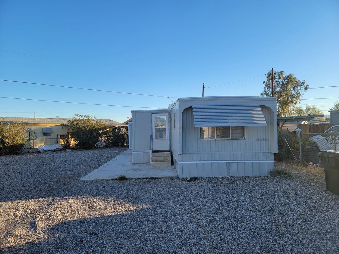 Foto principal - 2 Bedroom Mobile with Large Lot