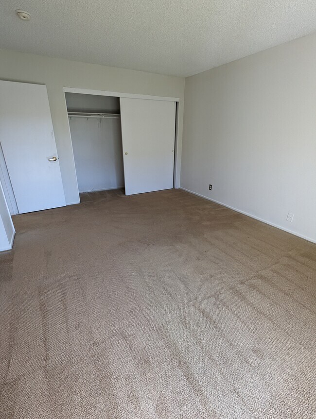 Building Photo - 106 S Sierra Madre Blvd