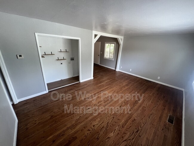 Building Photo - 2310 25th Street Rd