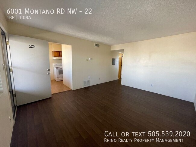 Foto del edificio - 6001 Montaño Rd NW