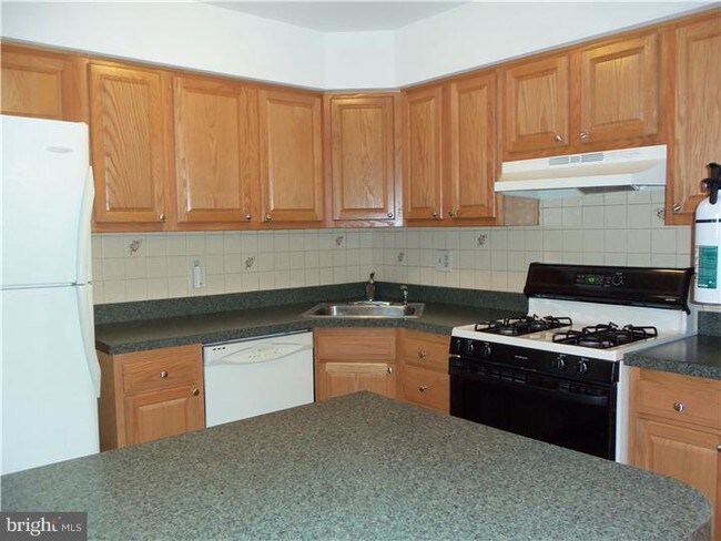 Foto del edificio - 1027 Baywood Dr