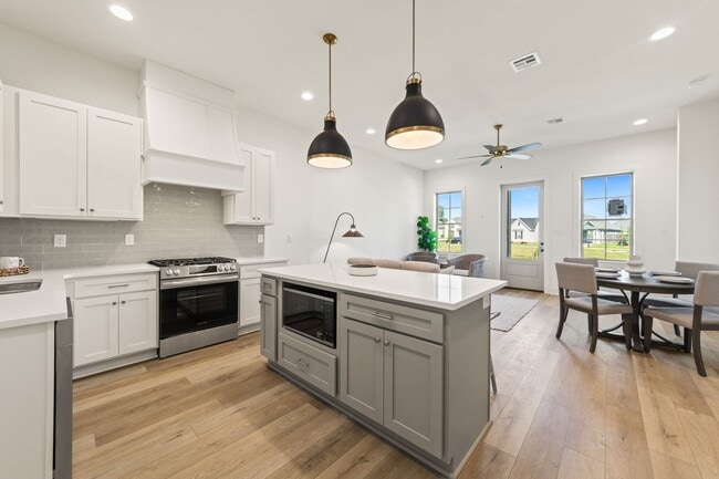 Foto del edificio - FOR RENT in WEST VILLAGE!