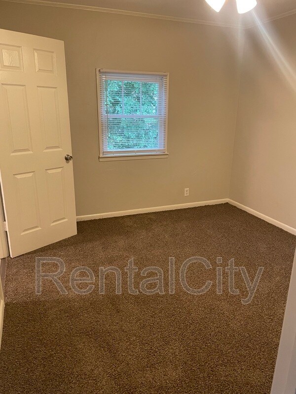 Building Photo - 112 Tomlin St