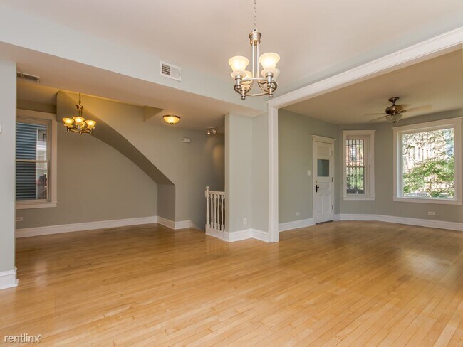 Foto del edificio - 1936 N Central Park Ave