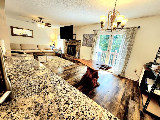 Foto del edificio - 701 Parkway Vista Dr