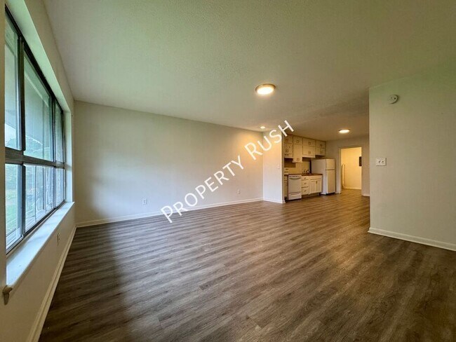 Foto del edificio - 4041 Arbor Pl Ln