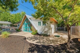 Building Photo - 3901 Cherrywood Rd