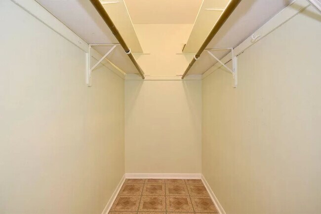 Foto del edificio - 6040 N Troy St