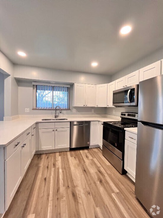 Building Photo - Wyndham Hill Apartments