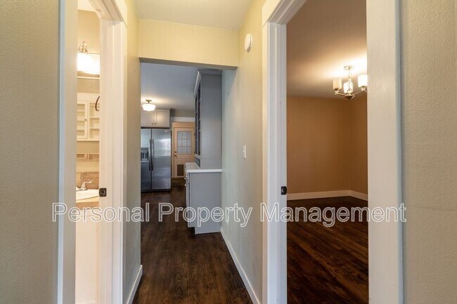Foto del edificio - 11302 NE 4th St