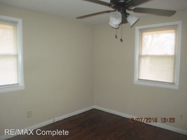Building Photo - 3 br, 1 bath House - 8 S. Scatterfield Rd