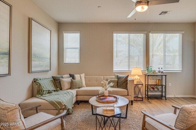 Foto del edificio - 16830 N 141st Ave