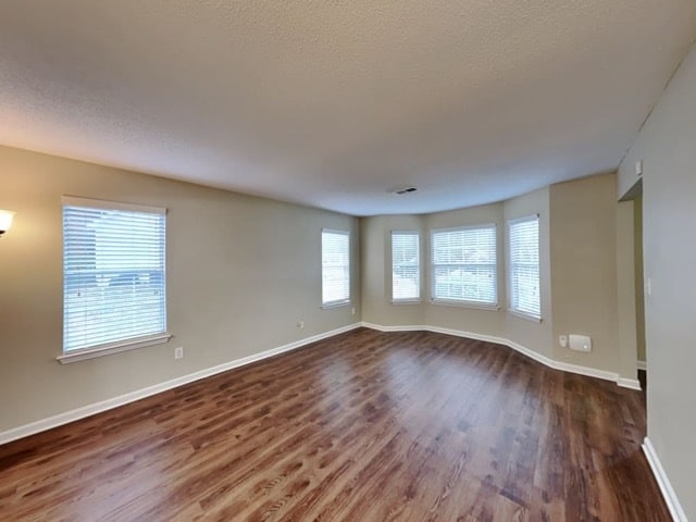 Building Photo - 3873 Riverview Chase Bluff