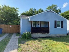 Building Photo - 2307 Lea Crest Dr