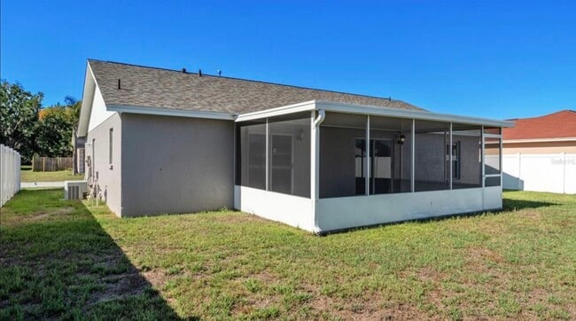Building Photo - 6714 Shepherd Oaks St