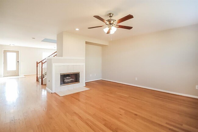 Foto del edificio - 18114 Shady Cypress Ln