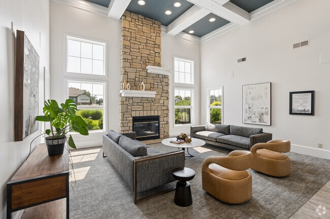 Lobby - Elevate on Main