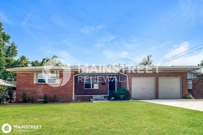 Primary Photo - 2632 KINGS WAY, OKLAHOMA CITY, OK 73120