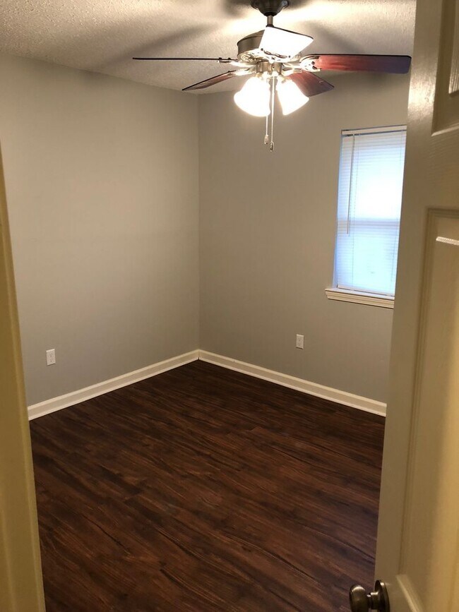 Foto del edificio - 3BR 2BA Jason Dr. Denham Springs