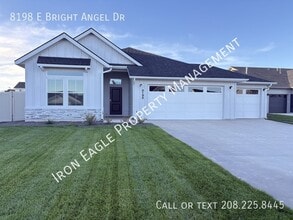 Building Photo - 8198 E Bright Angel Dr