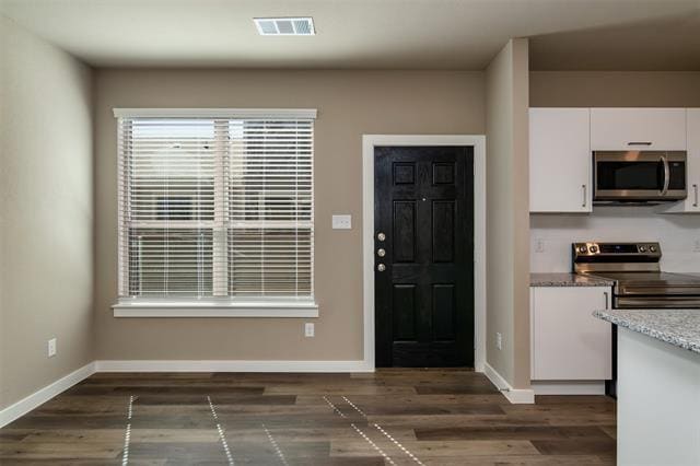 Building Photo - 703 Harvest Moon Dr
