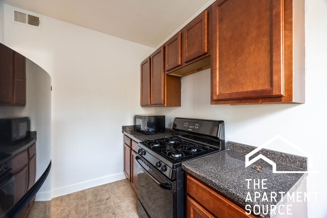 Foto del edificio - 2004 W Jarvis Ave