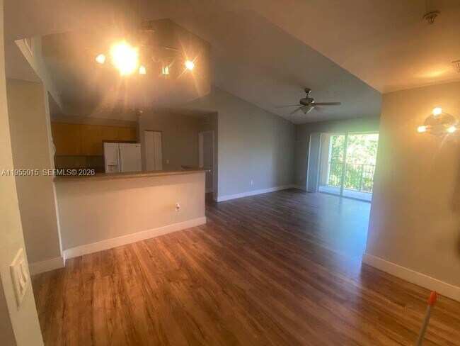 Foto del edificio - 7930 N Nob Hill Rd