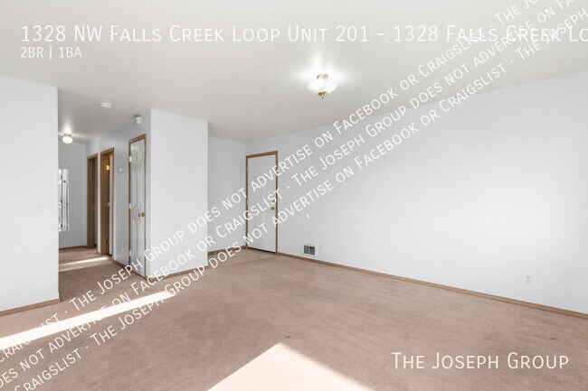 Foto del edificio - 1328 NW Falls Creek Loop