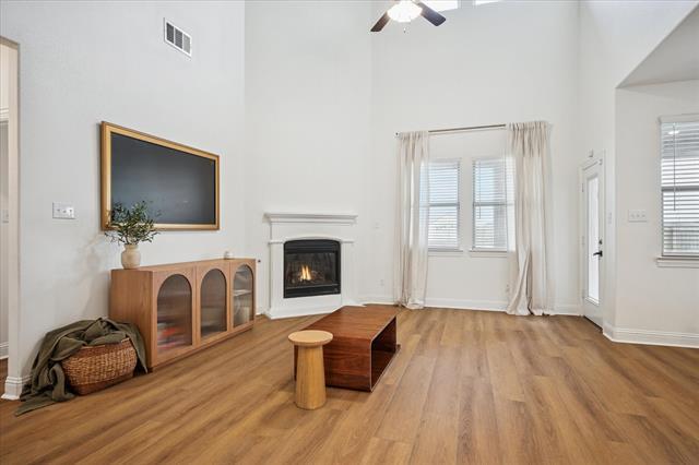 Building Photo - 11213 Canyon Mine Dr