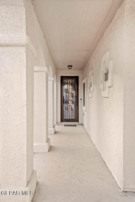 Building Photo - 14840 Tierra Escape Ave