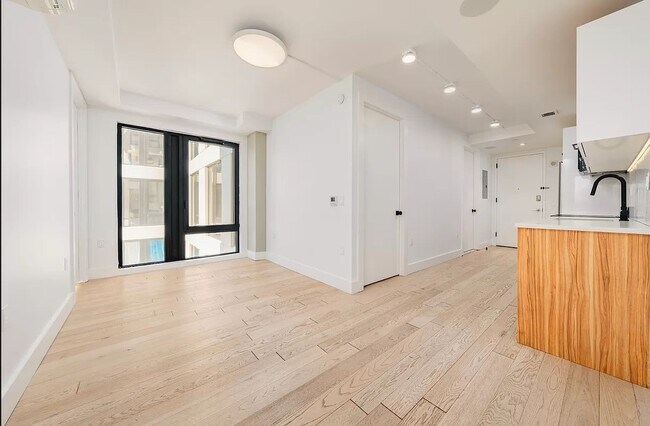 Foto del edificio - 60 West 125th Street