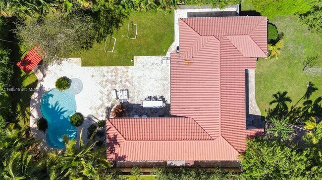 Foto del edificio - 10626 NE 10th Ct