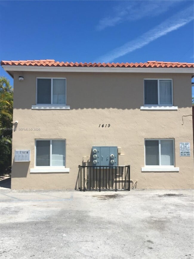 Foto del edificio - 1419 SW 22nd Ave