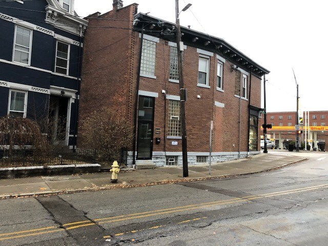 Primary Photo - 2443 Ohio Ave