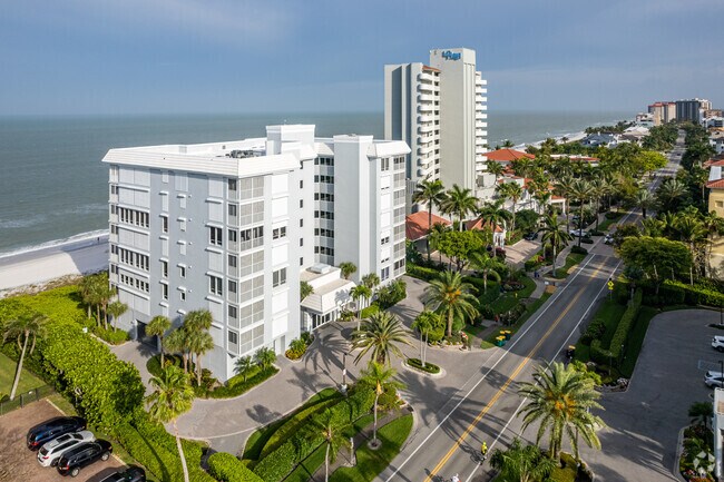Aerial Photo - Le Dauphin Condos