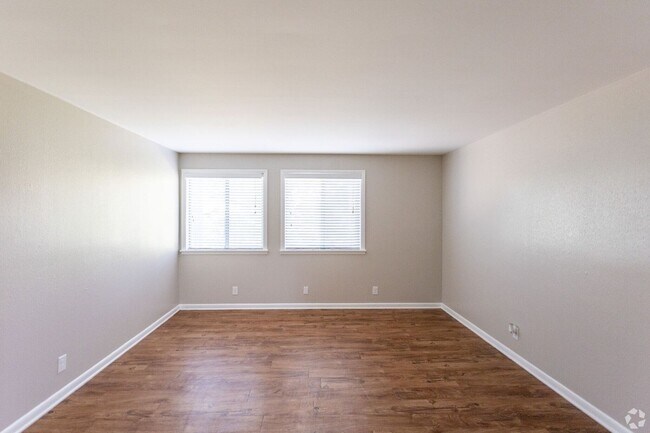 Foto del interior - Newly Renovated Oak View Apartments