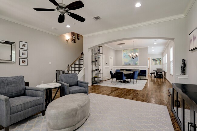 Foto del edificio - 1118 E 24th St