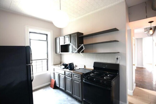 Building Photo - 2 bedroom in BROOKLYN NY 11216