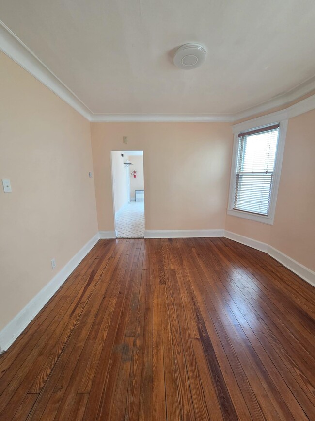 Foto del edificio - 364 Woodlawn Ave