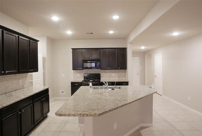 Building Photo - 2911 Iron Range Ct