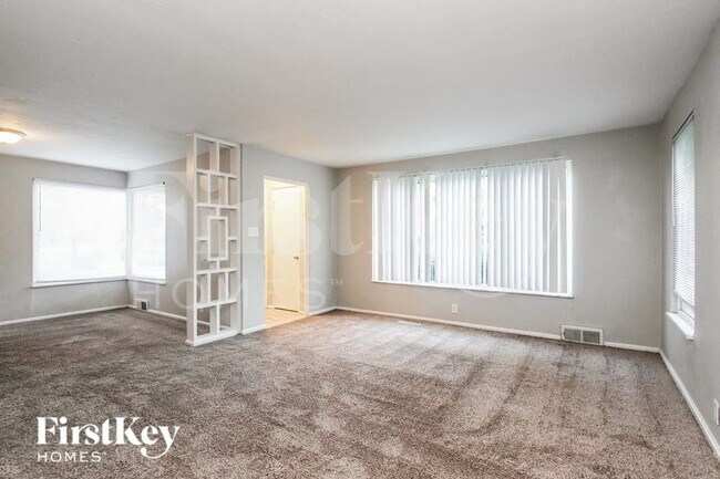 Foto del edificio - 3216 Brill Rd