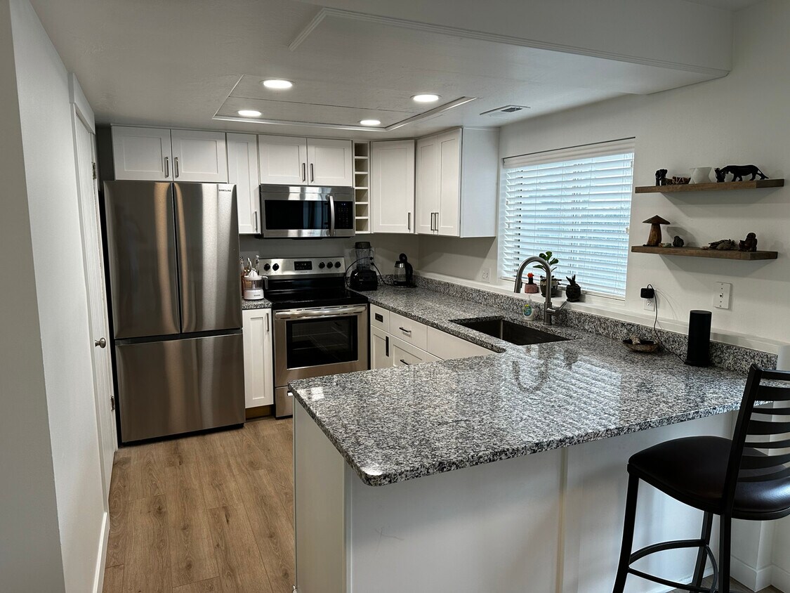 Photo - 6165 S 1300 E (Murray, UT)