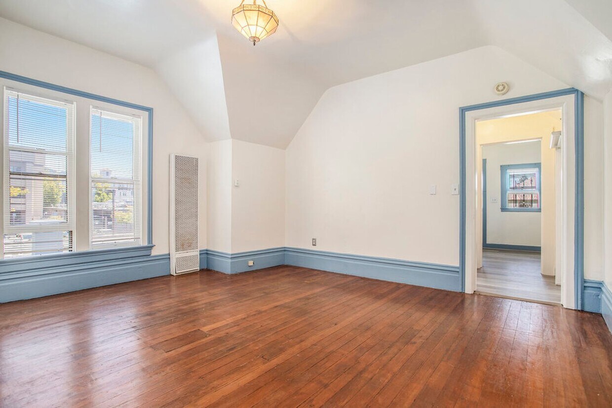 Primary Photo - 2308 Woolsey st. #3 - Studio | 1 bath | Up...